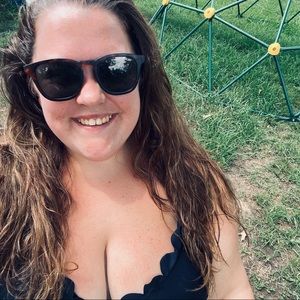 Meet your Posher, Maegan